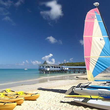 Starfish Halcyon Cove Hotel Dickenson Bay Екстериор снимка