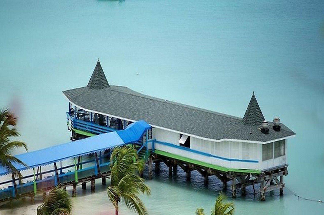 Starfish Halcyon Cove Hotel Dickenson Bay Екстериор снимка