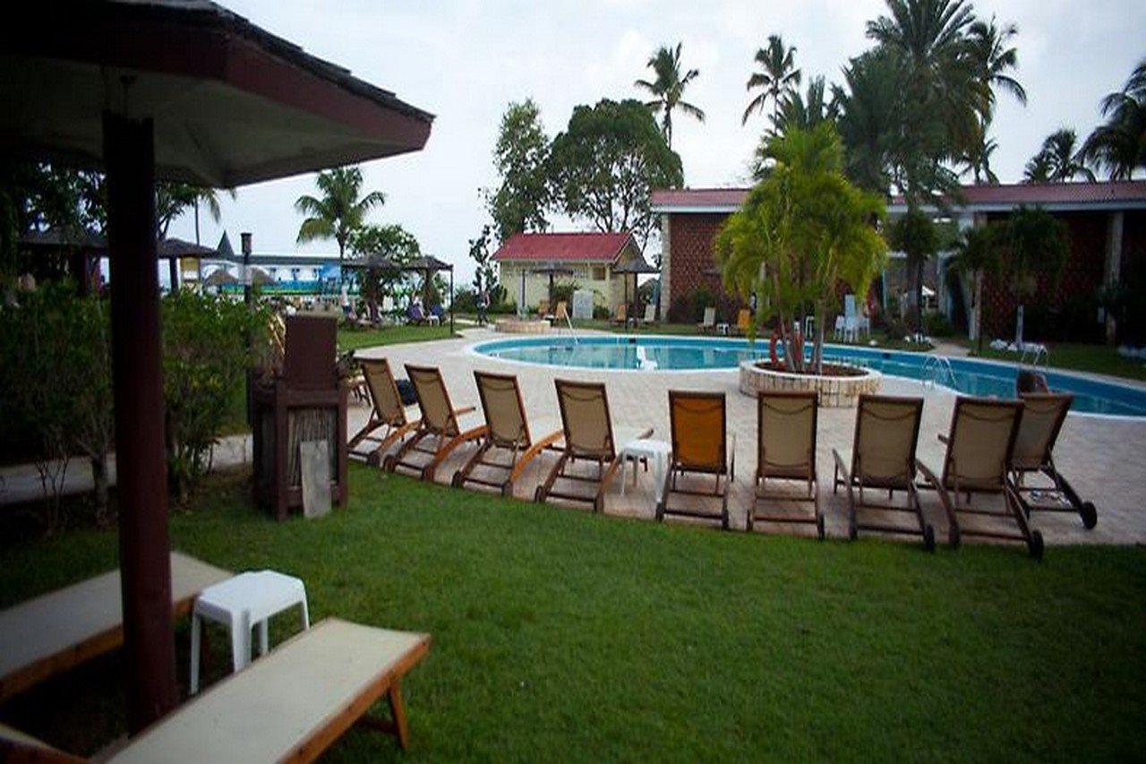Starfish Halcyon Cove Hotel Dickenson Bay Екстериор снимка
