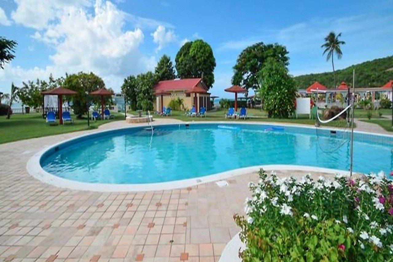 Starfish Halcyon Cove Hotel Dickenson Bay Екстериор снимка