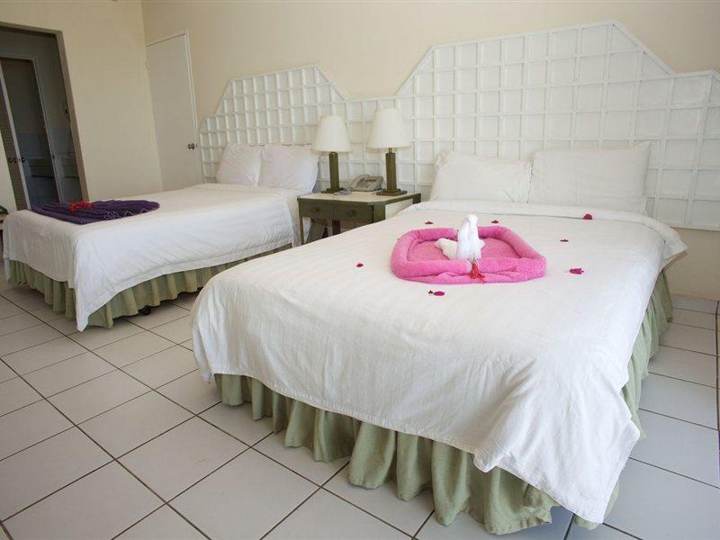 Starfish Halcyon Cove Hotel Dickenson Bay Екстериор снимка