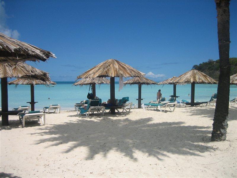 Starfish Halcyon Cove Hotel Dickenson Bay Екстериор снимка