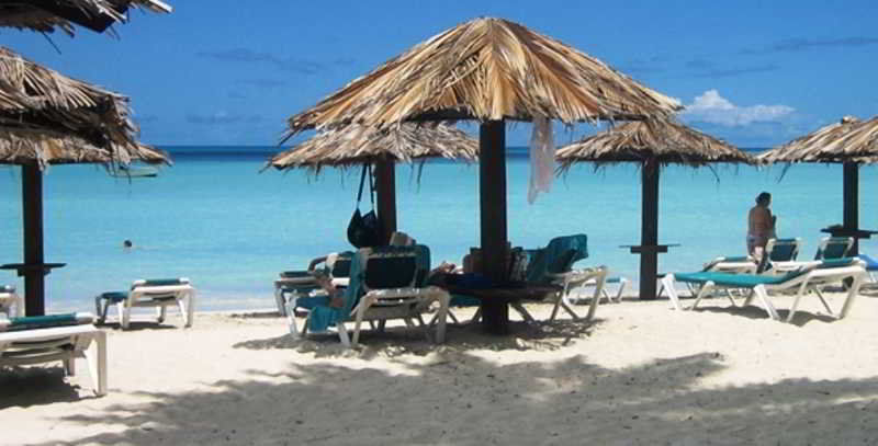 Starfish Halcyon Cove Hotel Dickenson Bay Екстериор снимка